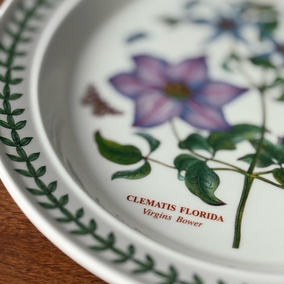 Botanical Floral Dinner Plates - Picture 13 of 14